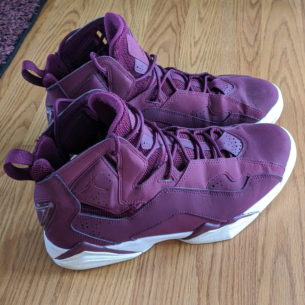 Nike Air Jordan Bordeaux